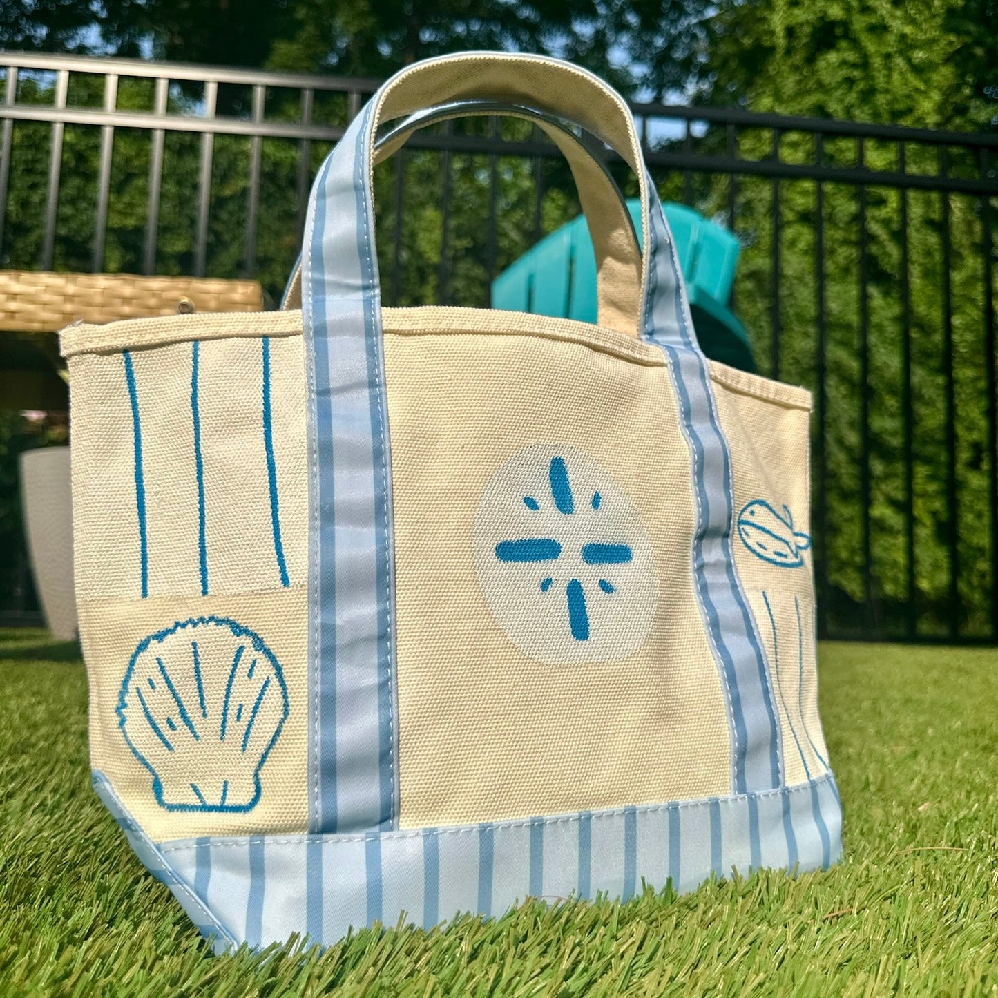 Sand Dollar Doodle Tote