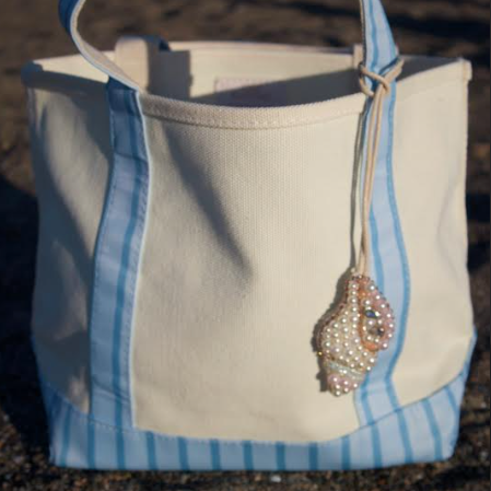 Pink Conch Beaded Bag Charm
